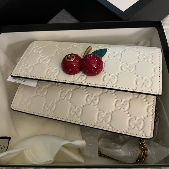 Gucci Guccissima cherry bag - Picture 8 of 14